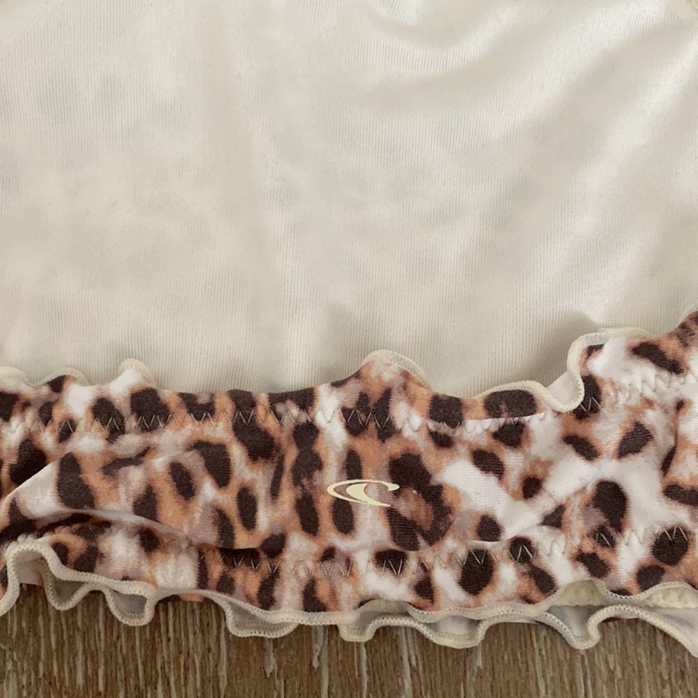 O’Neil girls cheetah print ruffled bikini size 7. - Picture 4 of 5